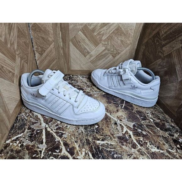 Adidas Women's Classic Fashion Oldskool White  Mid Shoes Size 8.  018 - Picture 1 of 11